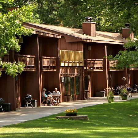 Lake Forest Resort Eagle River Exterior foto