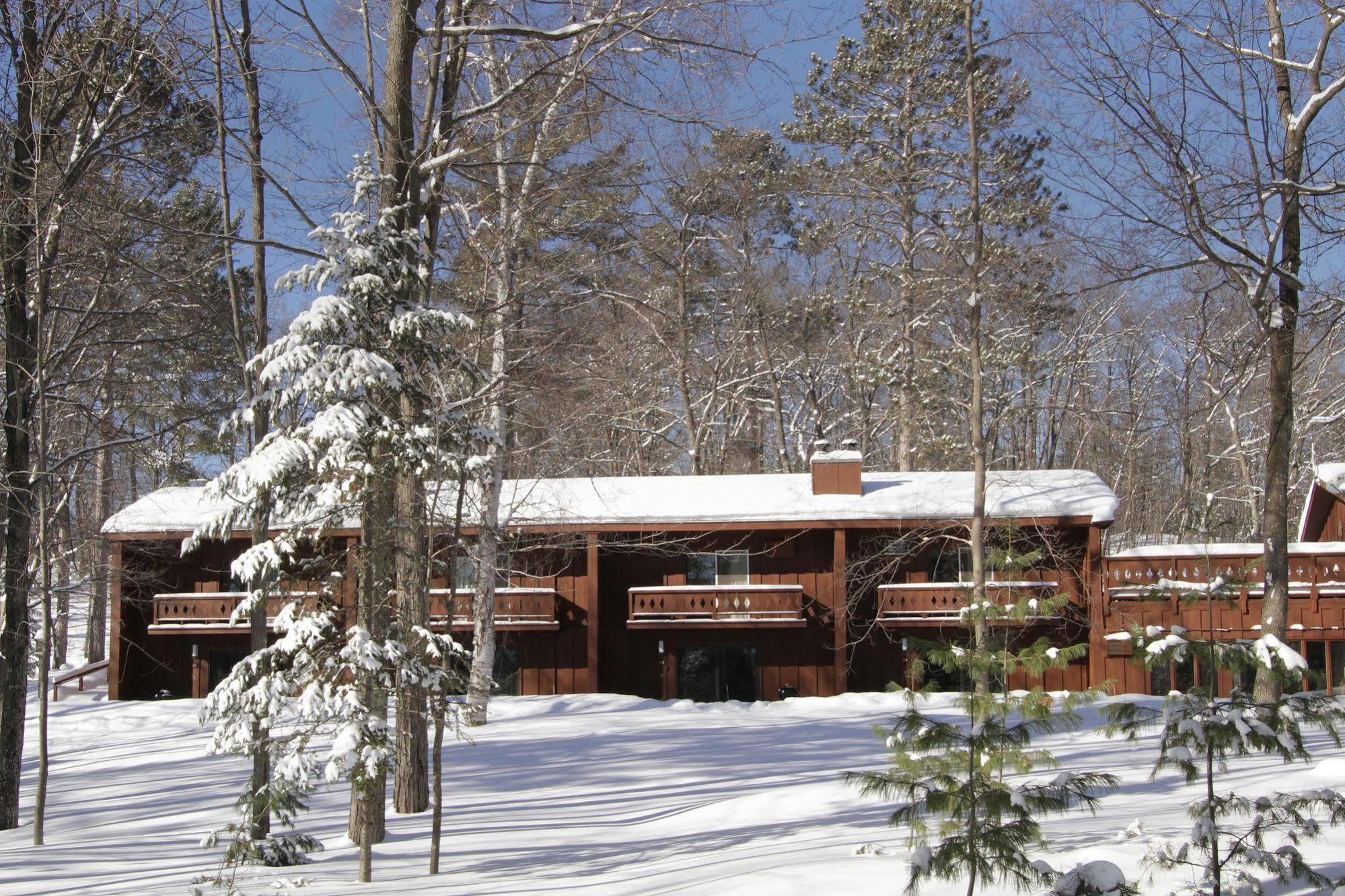 Lake Forest Resort Eagle River Exterior foto